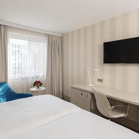 Nh Vienna Airport Conference Center 4*