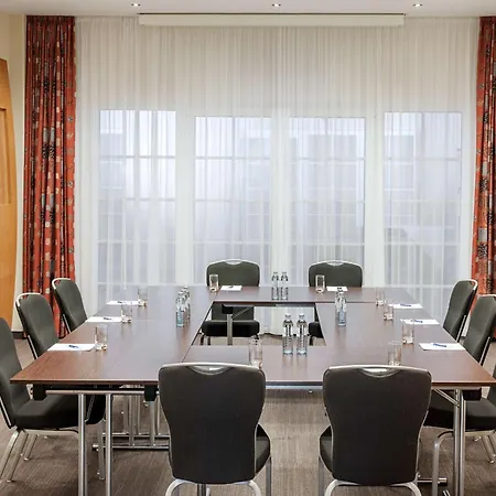 Hotel Nh Vienna Airport Conference Center 4*