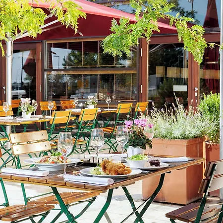 Nh Vienna Airport Conference Center