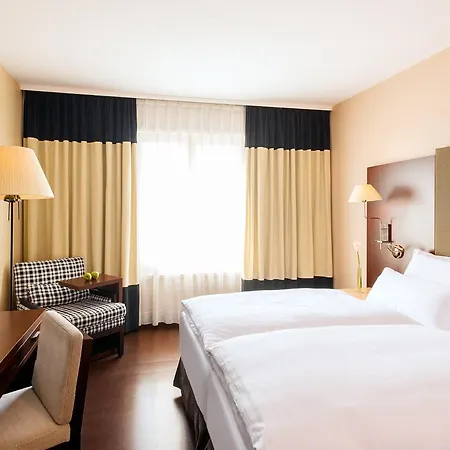 Nh Vienna Airport Conference Center Hotel