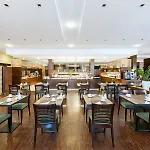 Nh Vienna Airport Conference Center Hotel 4*