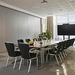 Отель Nh Vienna Airport Conference Center 4*