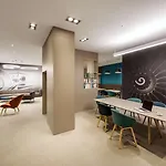 Nh Vienna Airport Conference Center Hotel 4*