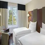 Nh Vienna Airport Conference Center
