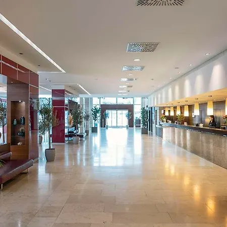 Nh Vienna Airport Conference Center