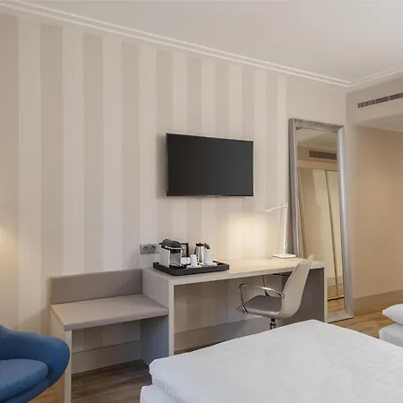 Hotel Nh Vienna Airport Conference Center 4*