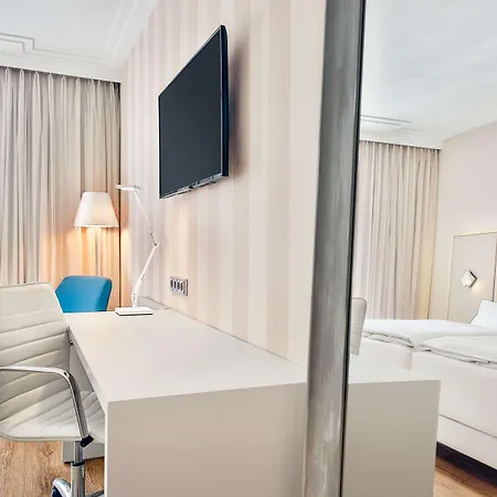 Nh Vienna Airport Conference Center Hotel