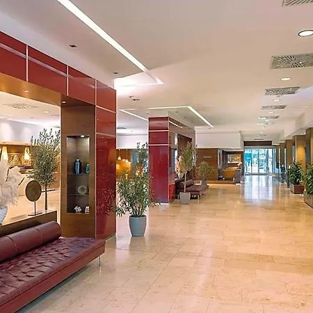 Nh Vienna Airport Conference Center Hotel 4*