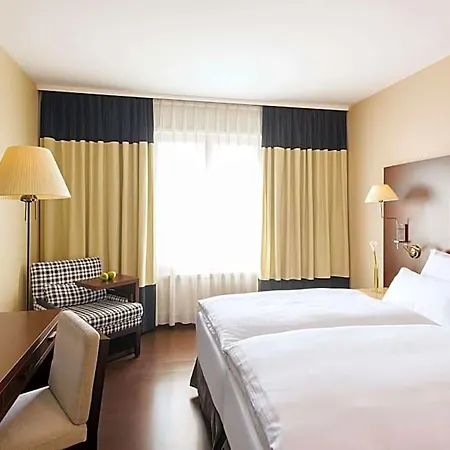 Hotel Nh Vienna Airport Conference Center 4*