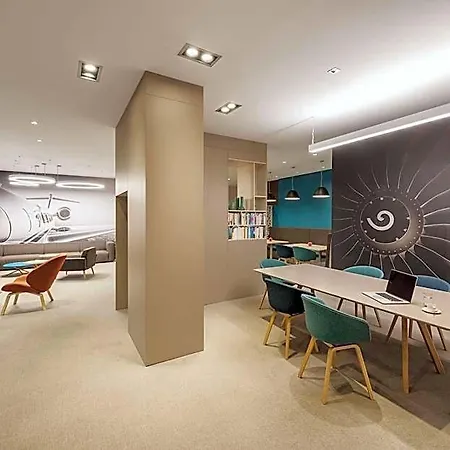Nh Vienna Airport Conference Center Hotel 4*