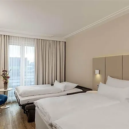 Nh Vienna Airport Conference Center 4*