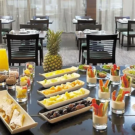 Nh Vienna Airport Conference Center Hotel 4*
