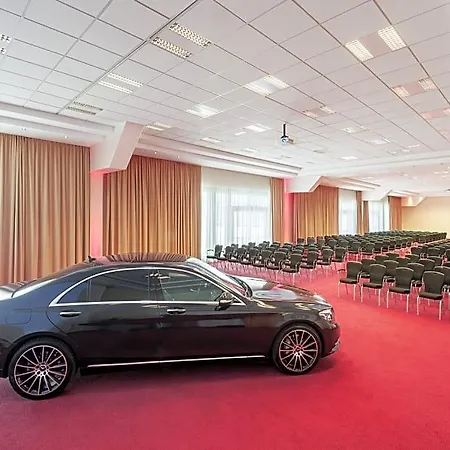 Nh Vienna Airport Conference Center