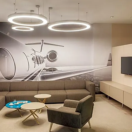 Nh Vienna Airport Conference Center Hotel