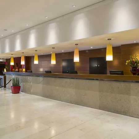 Nh Vienna Airport Conference Center Szálloda