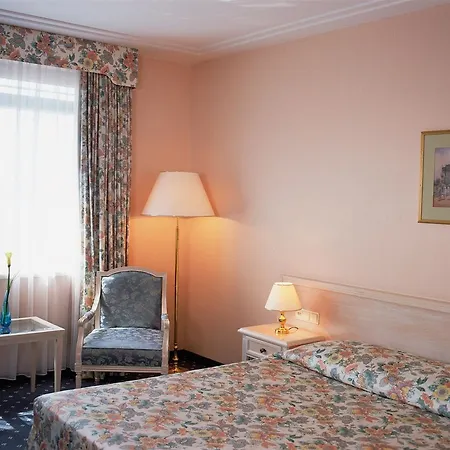 Hotel Nh Vienna Airport Conference Center 4*