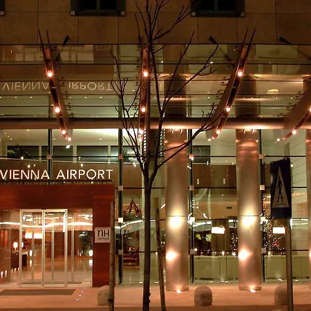 Nh Vienna Airport Conference Center 4* Швехат