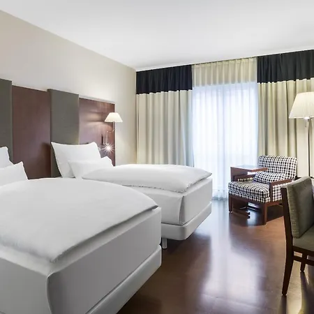 Отель Nh Vienna Airport Conference Center 4*