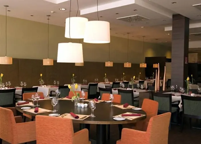 Nh Vienna Airport Conference Center Hotel