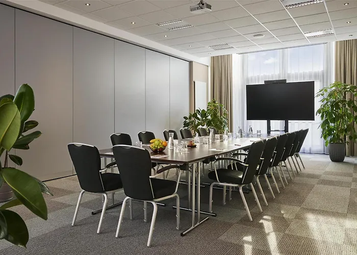 Hotel Nh Vienna Airport Conference Center 4*