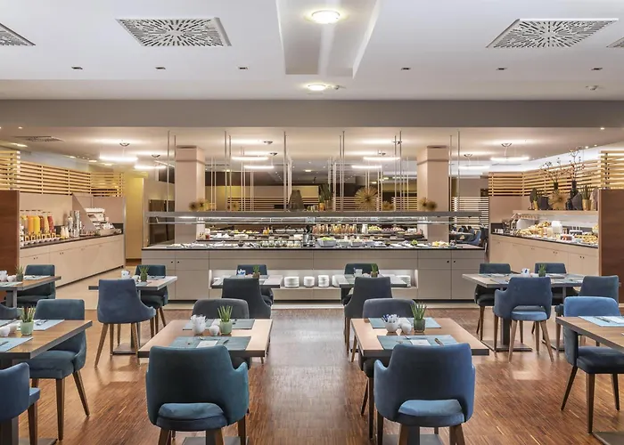 Nh Vienna Airport Conference Center 4*