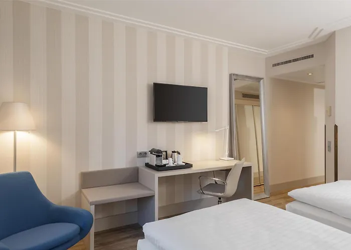 Hotel Nh Vienna Airport Conference Center 4*