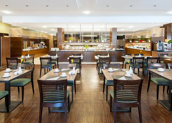 Nh Vienna Airport Conference Center Hotel