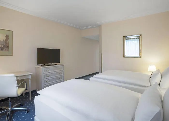 Nh Vienna Airport Conference Center Hotel 4*