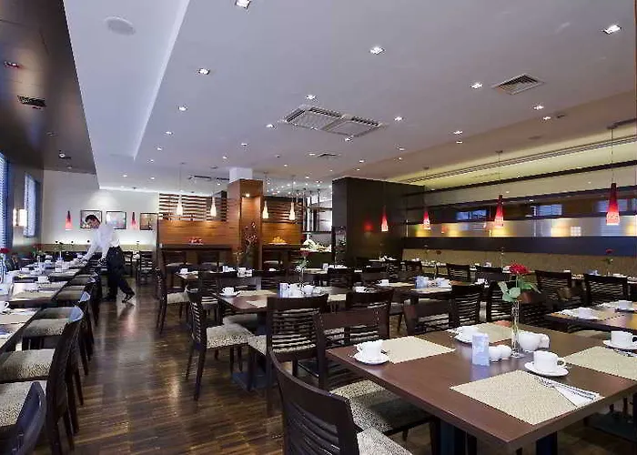 Nh Vienna Airport Conference Center Hotel