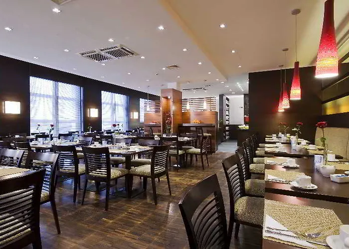 Nh Vienna Airport Conference Center 4*