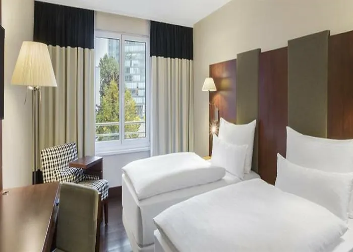 Nh Vienna Airport Conference Center